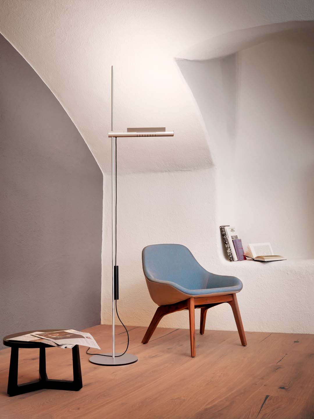 Stehleuchte Halo LED von Baltensweiler